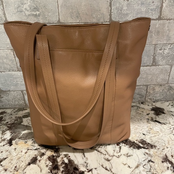 EUC Hammitt Addie Tote in Biscotti with Gunmetal Hardware - Picture 6 of 8